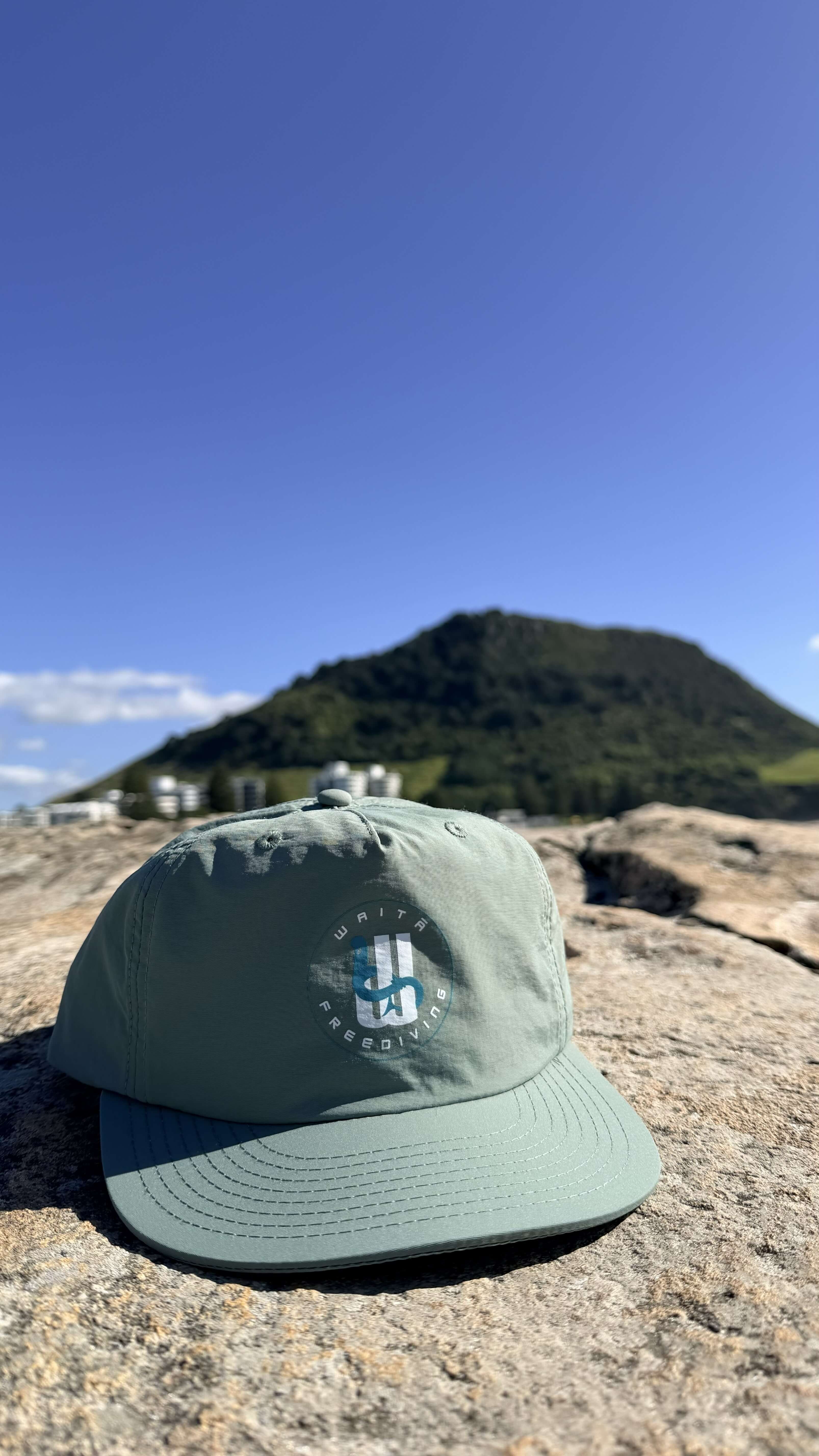 Waitā pōtae in kākāriki
