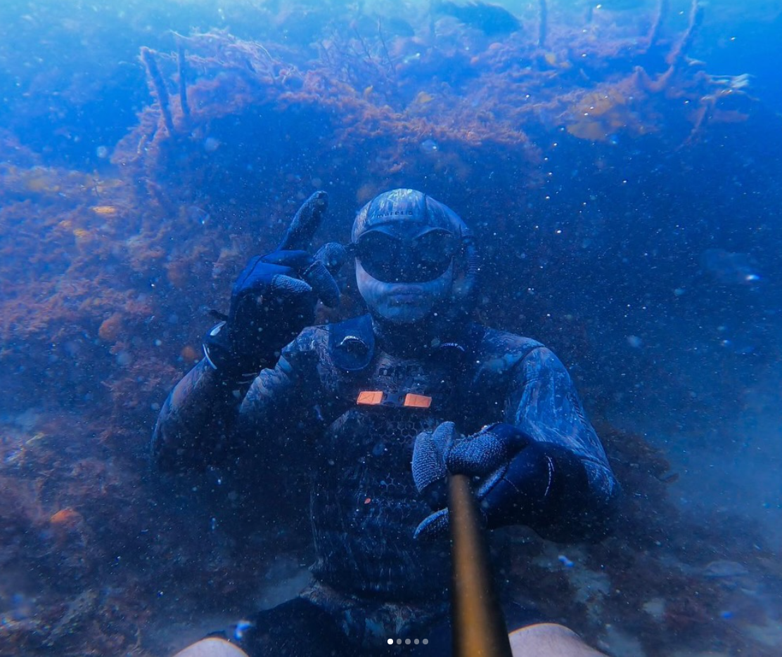 Whānau in the moana